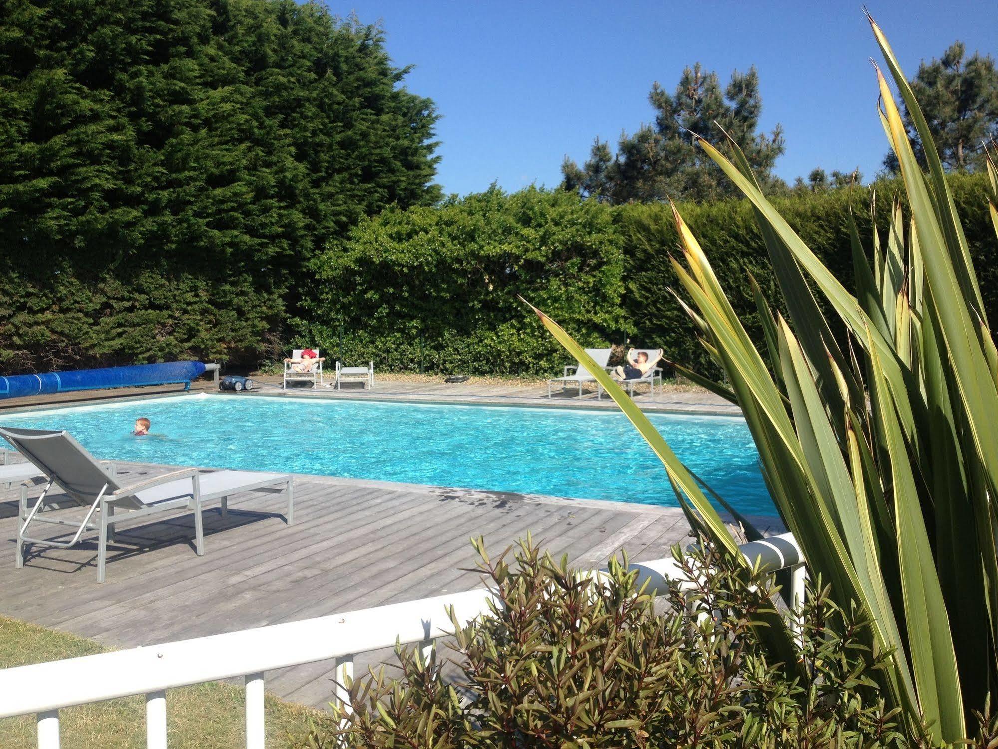 Le Galet Hotel & Spa Saint-Philibert  Exterior photo